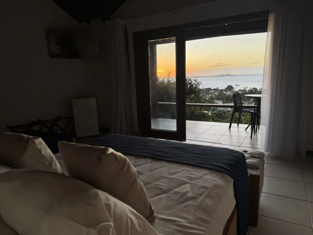 Quarto por do sol